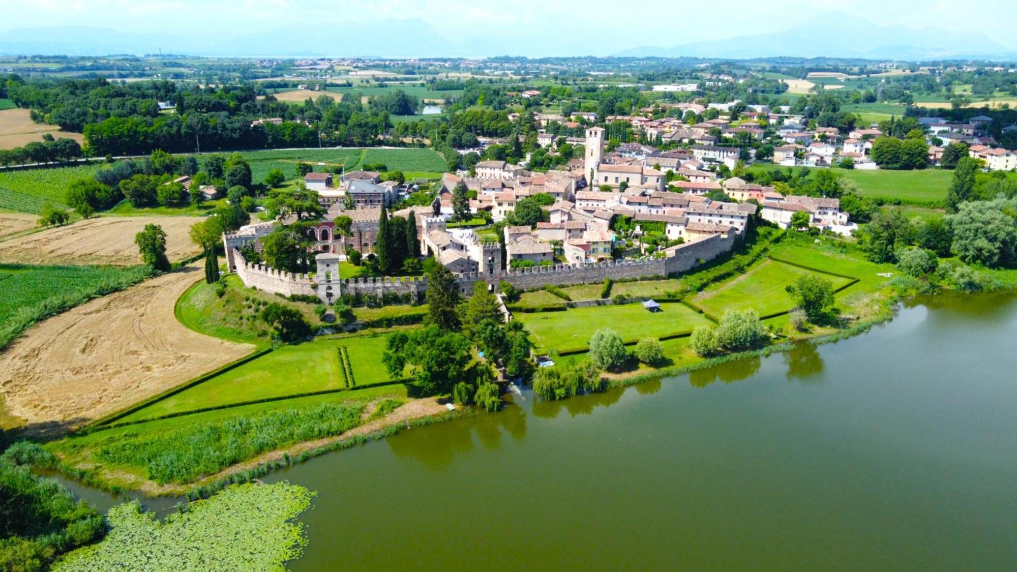 Castellaro  La Dimora Nel Castello 아파트 외부 사진